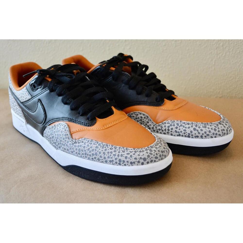 Nike Low Safari Sz 12 Mens OV6283-001 2019 Look New Excellent